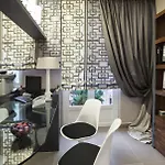 Smart Gallery House 3*