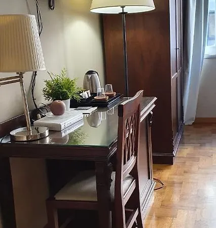 Smart Gallery House 3*