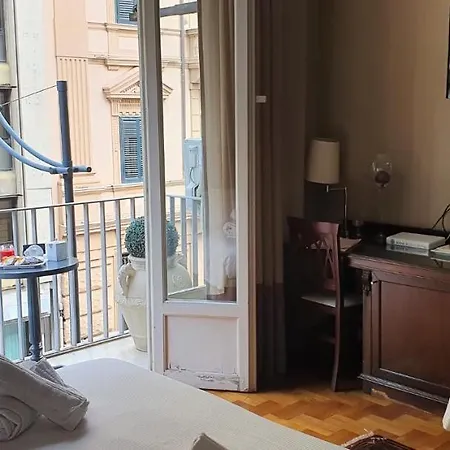 Smart Gallery House 酒店