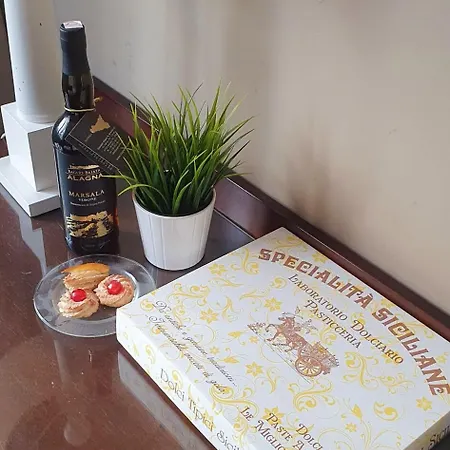 酒店 Smart Gallery House 3*